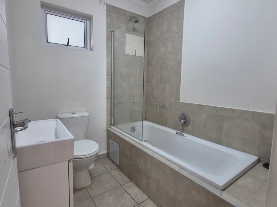 4 Bedroom Property for Sale in Stellendale Western Cape